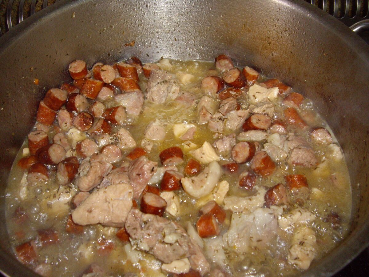 Tochitură de porc la preparare