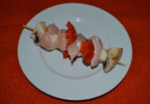 preparare-frigaruie-de-pui-casa-magica-busteni preparare-frigaruie-de-pui-casa-magica-busteni